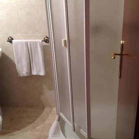 El Caseron Pensión Santa Marta de Tormes