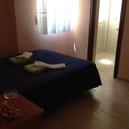 Pensión El Caseron *